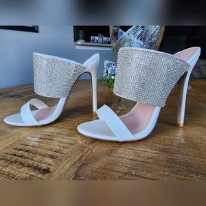 *NWOT* White Jeweled high-heel sandals